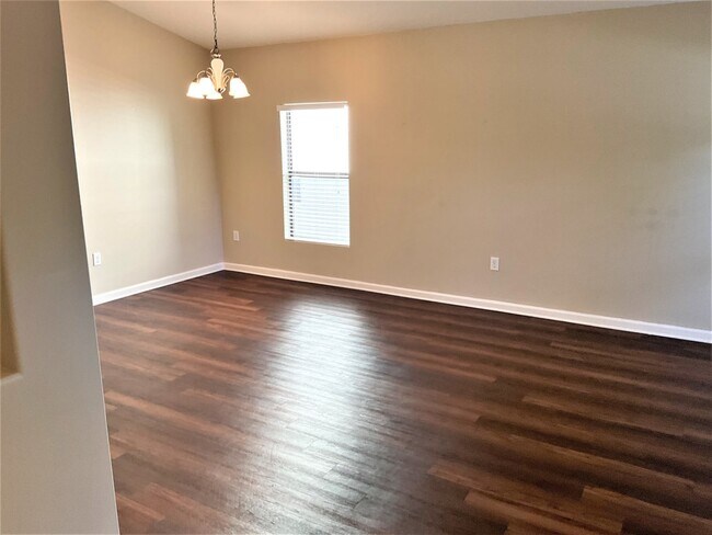 Building Photo - 1253 Hailey St