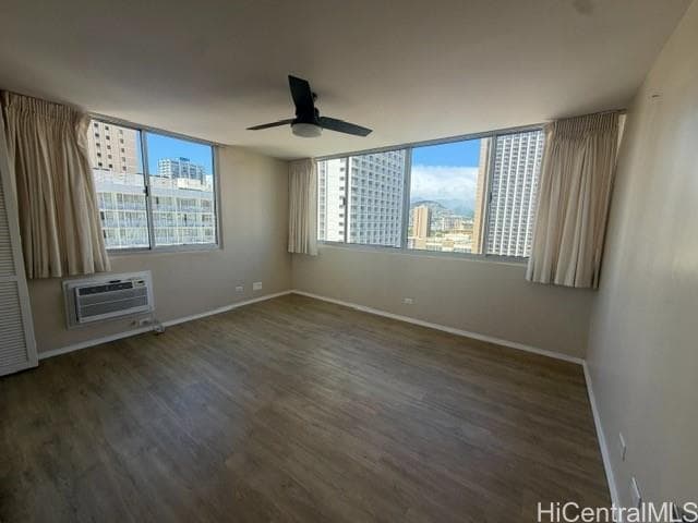 Building Photo - 2500 Kalakaua Ave