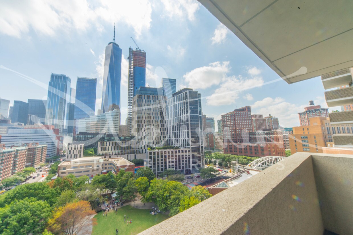 Foto principal - 310 Greenwich St