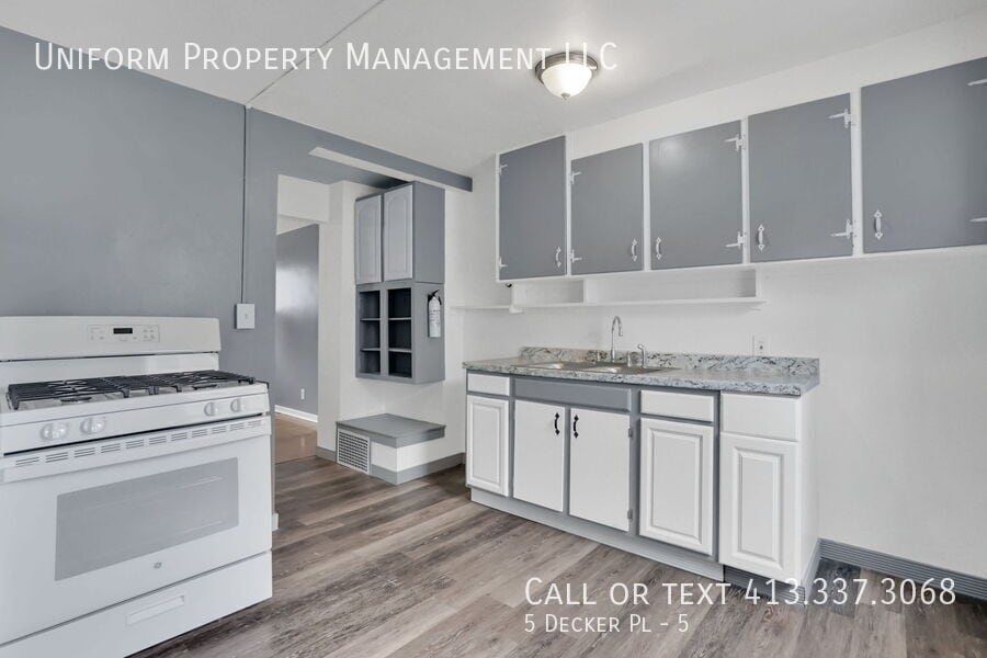 Photo - 5 Decker Pl-5