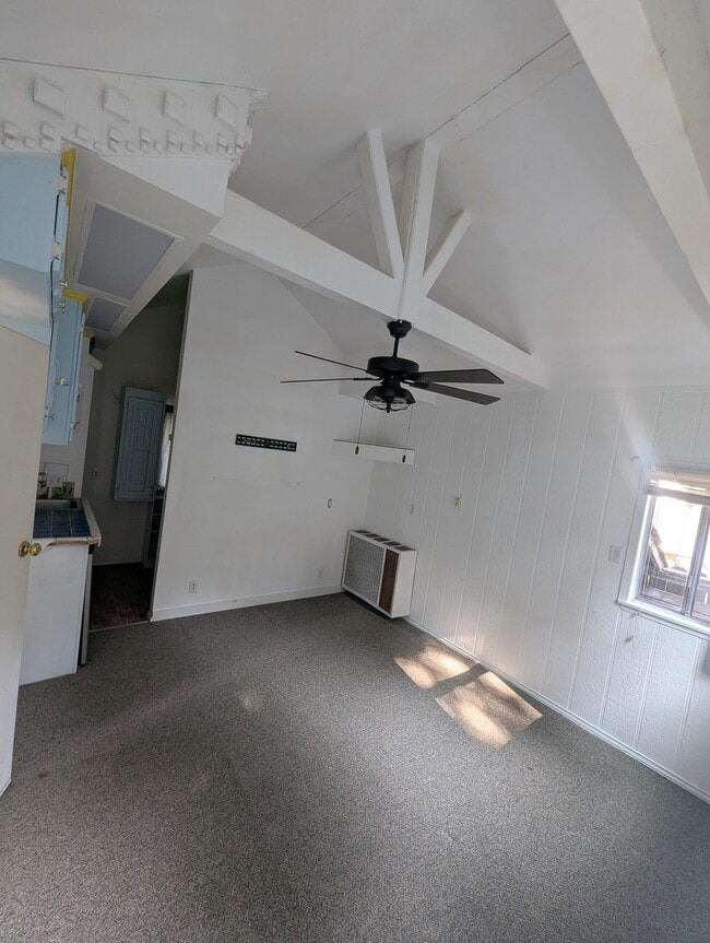Building Photo - 660 Dora Ave