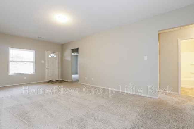 Building Photo - 31 Ferguson Dr