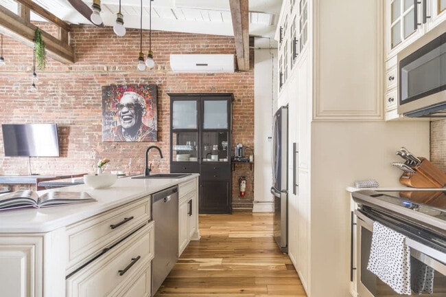 Photo du bâtiment - 3975 Rue Saint-Denis-SI ID1543113P
