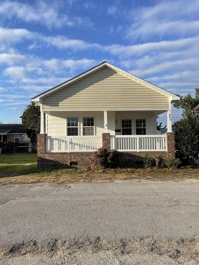 Foto del edificio - 883 N Cool Ave