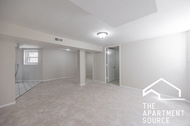 Foto del edificio - 2110 N Avers Ave