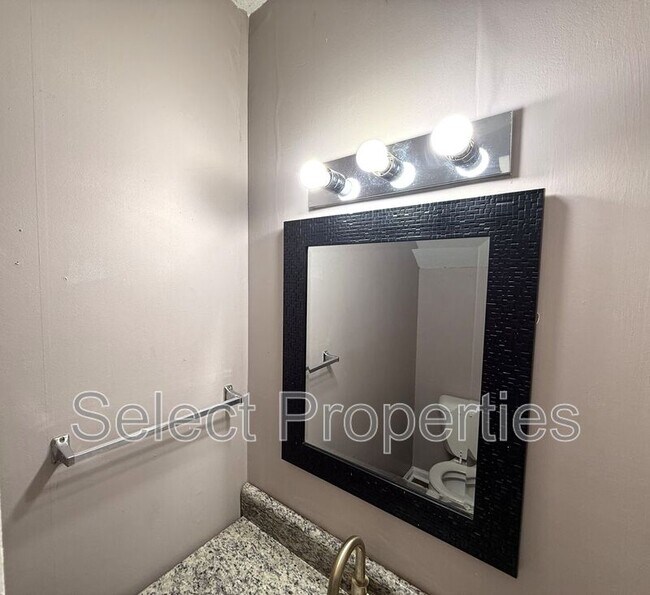 Foto del edificio - 2213 Spence Cir