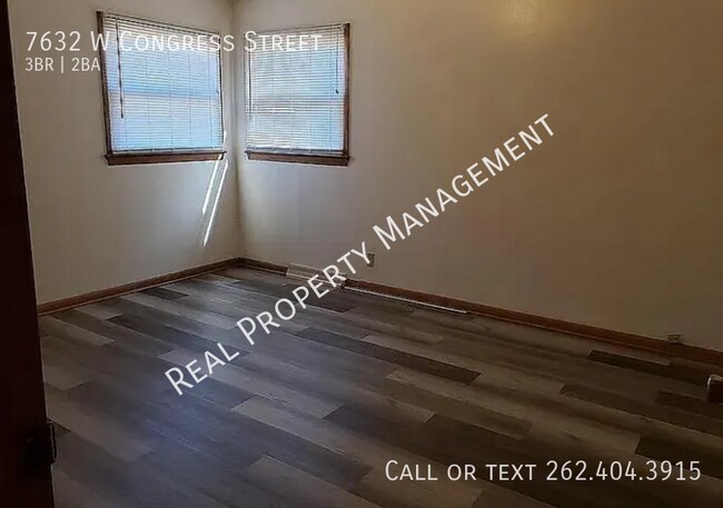 Foto del edificio - 7632 W Congress St