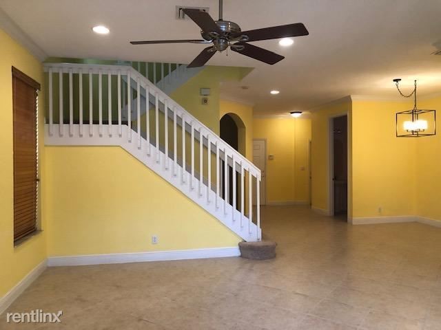 Building Photo - 3 br, 2.5 bath  - 155 Las Brisas Cir