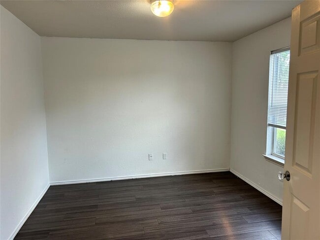 Foto del edificio - 1414 Colorado Bend Dr