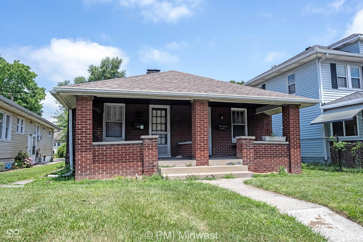 Primary Photo - 5010 E 10th St