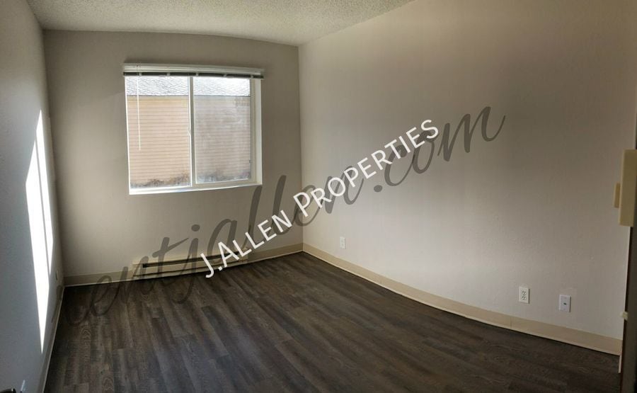 Building Photo - 1805 Parker Cir