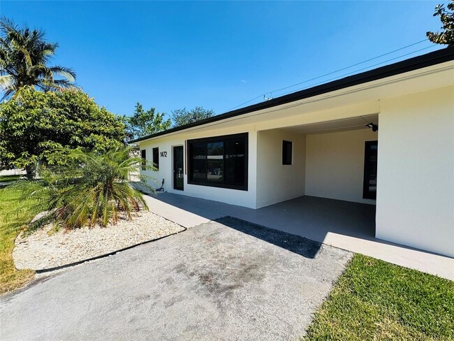 Building Photo - 1472 NE 30th Ct