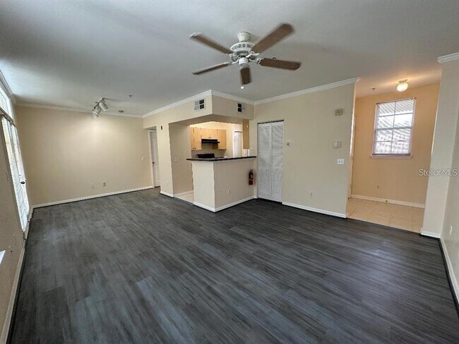 Foto del edificio - 1021 Siena Park Blvd E