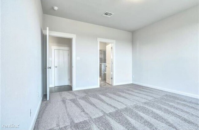 Foto del edificio - 5 br, 2.5 bath House - 232 Trellis Boulevard