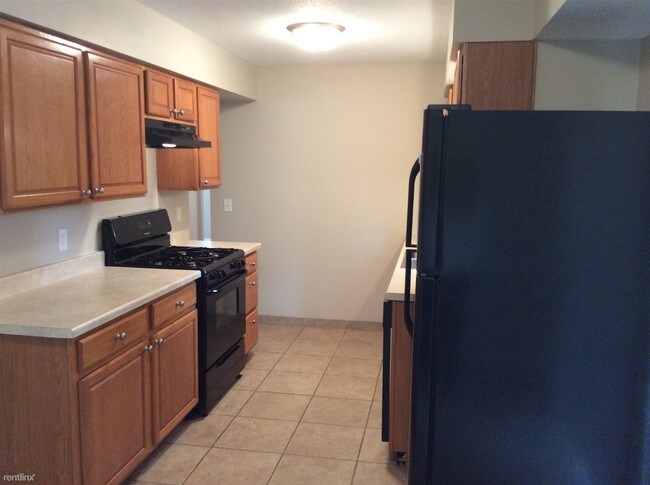 Building Photo - 5 br, 2 bath House - 7648 Regent Ave N