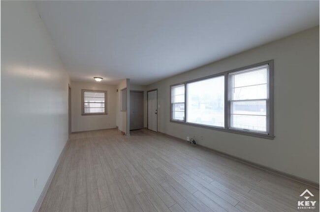 Foto del edificio - 953 S Doreen St