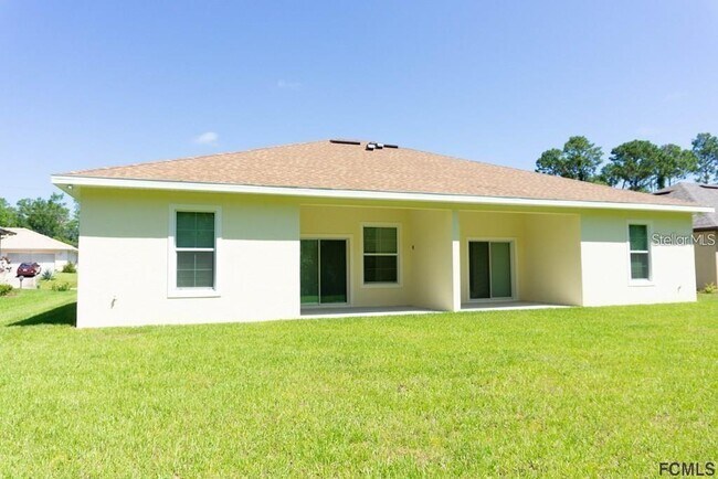 Foto del edificio - 64 Farmsworth Dr