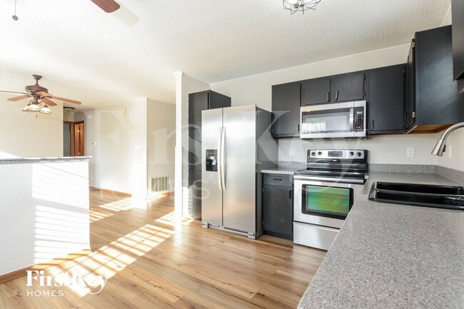 Building Photo - 5355 Milhouse Rd