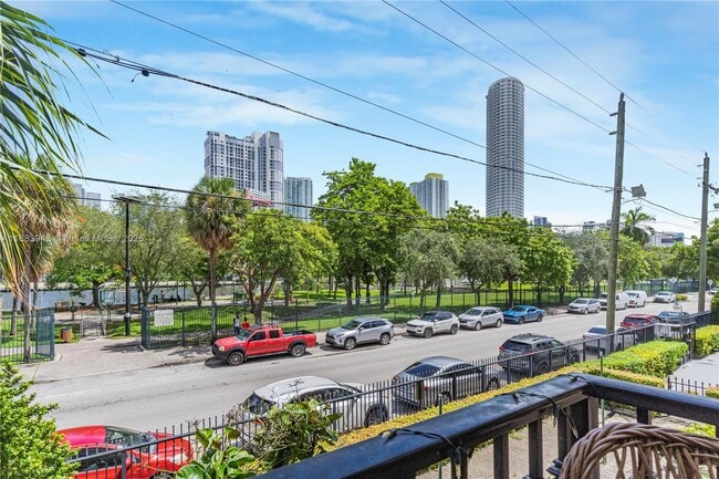 Foto del edificio - 400 SW 2nd St