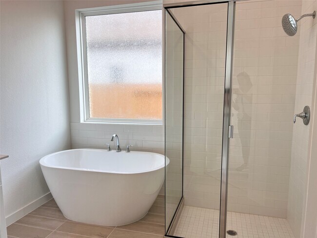 Foto del edificio - 8326 Boundary Waters Dr