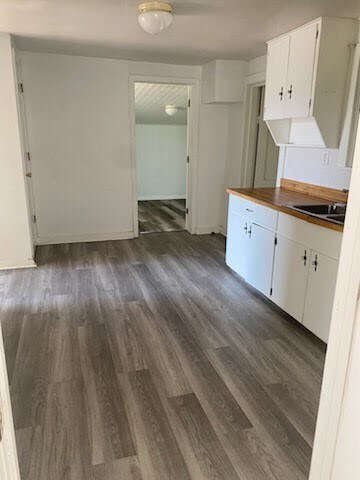 Foto del edificio - 421 S Columbia Dr