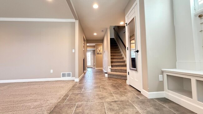 Foto del edificio - 7406 Rosedown Dr