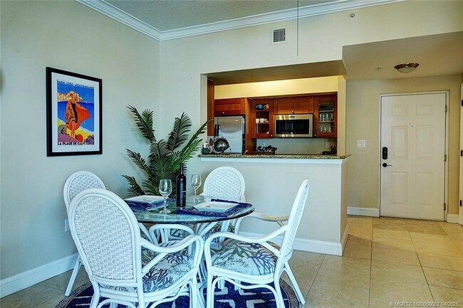 Foto del edificio - 975 NW Flagler Ave