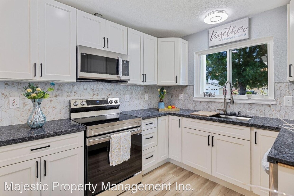 Primary Photo - 4 br, 3 bath House - 2628 Cypress Ave