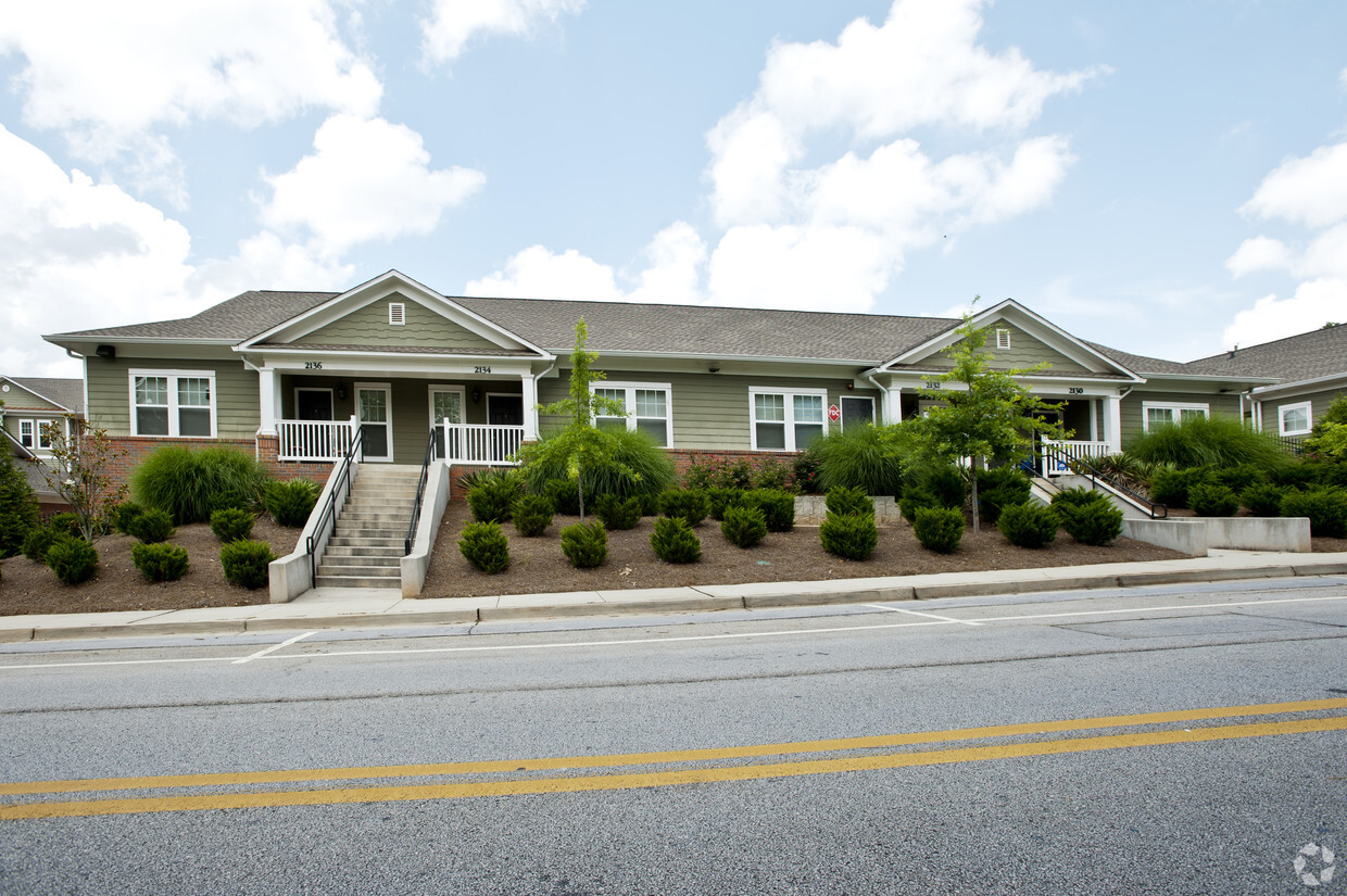 Building Photo - The Village at Walker's Bend