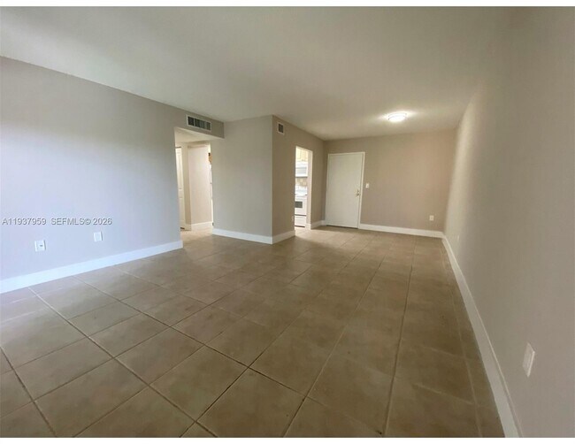 Foto del edificio - 10431 N Kendall Dr