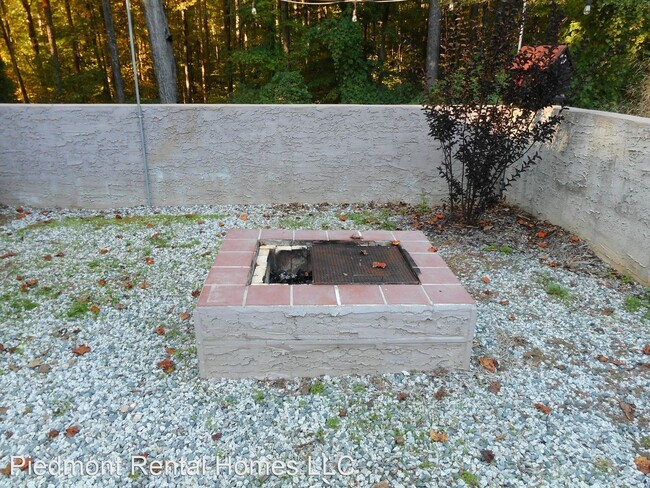 Foto del edificio - 3 br, 3 bath House - 5409 Rambling Road