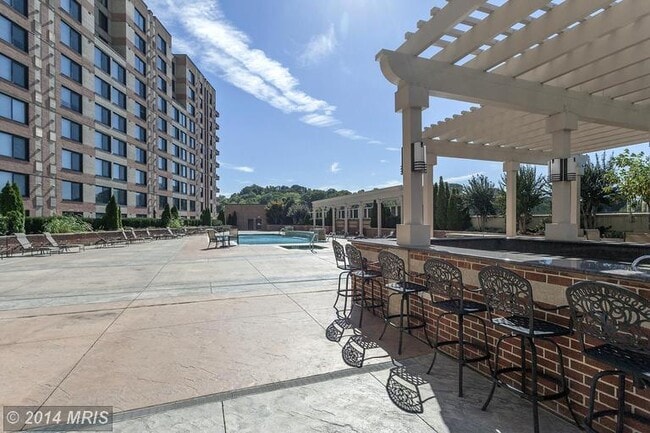 Photo - 2451 Midtown Ave Apartment