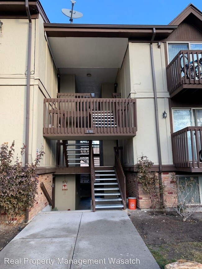 Building Photo - 2 br, 1 bath House - 5700 S 900 E #5