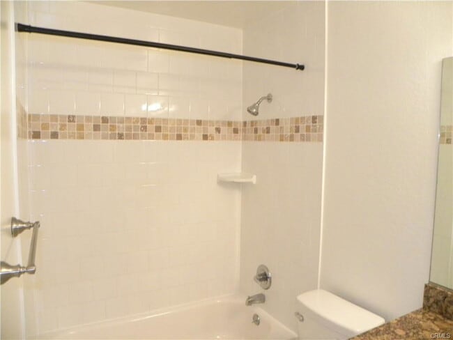 Building Photo - 15191 Champagne Cir