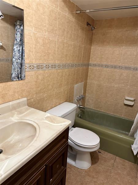 Foto del edificio - 5900 NW 17th Pl