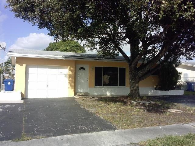 Primary Photo - 9021 NW 24th Pl