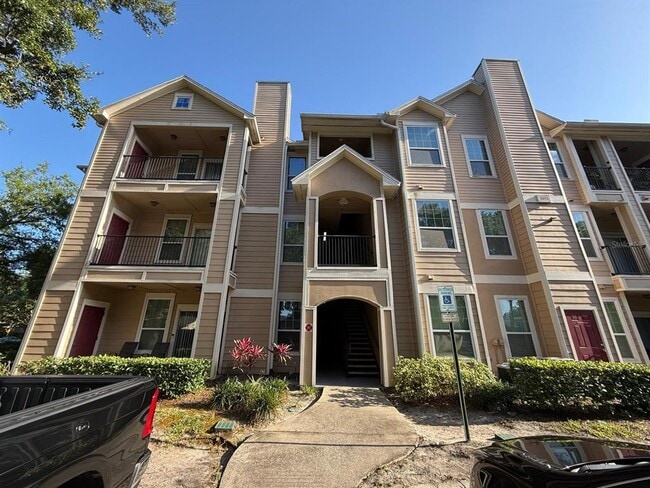 Building Photo - 2015 Erving Cir