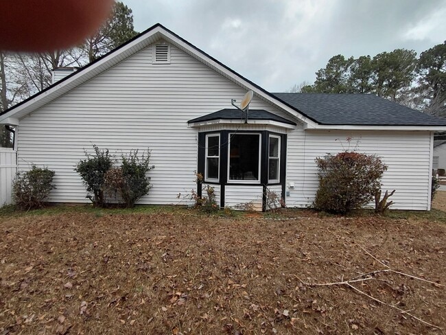 Foto del edificio - 742 Redland Dr