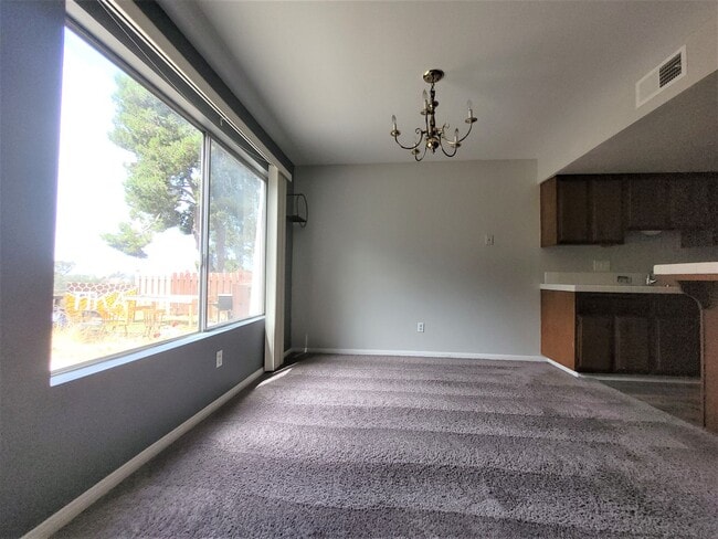 Building Photo - La Jolla Vista Townhome near UCSD