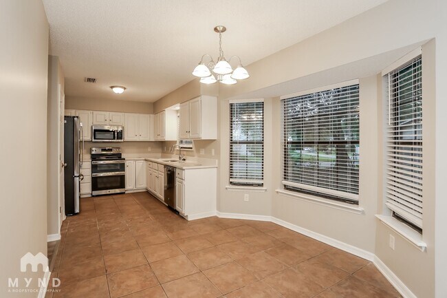 Foto del edificio - 5407 Fort Caroline Rd