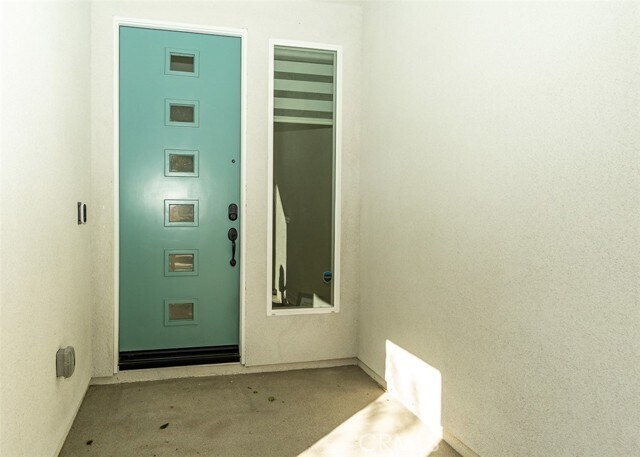 Building Photo - 121 Episode