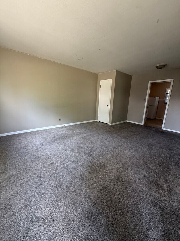 Primary Photo - Affordable 2 Bedroom Duplex East Wichita