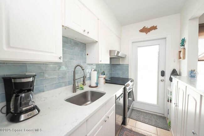 Foto del edificio - Furnished and Available April 6th 2026