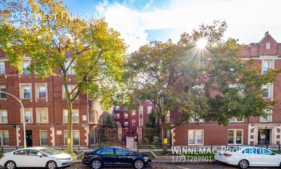 Primary Photo - 1557 W Fargo Ave