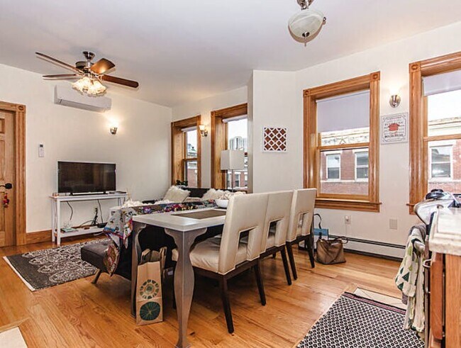 Foto del edificio - 60 Phillips St