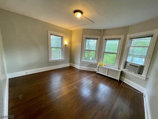 Foto del edificio - 41 Harrison Ave
