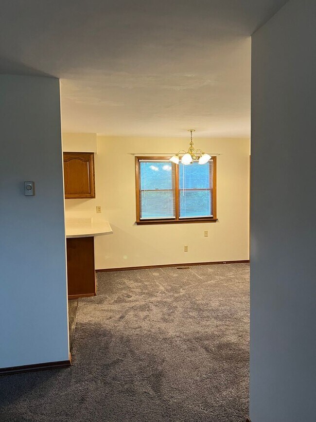 Foto del edificio - 3 bedroom, 2 bath, 1 car garage in Willard