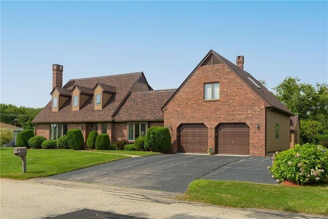 Building Photo - 37 Kingston Ln