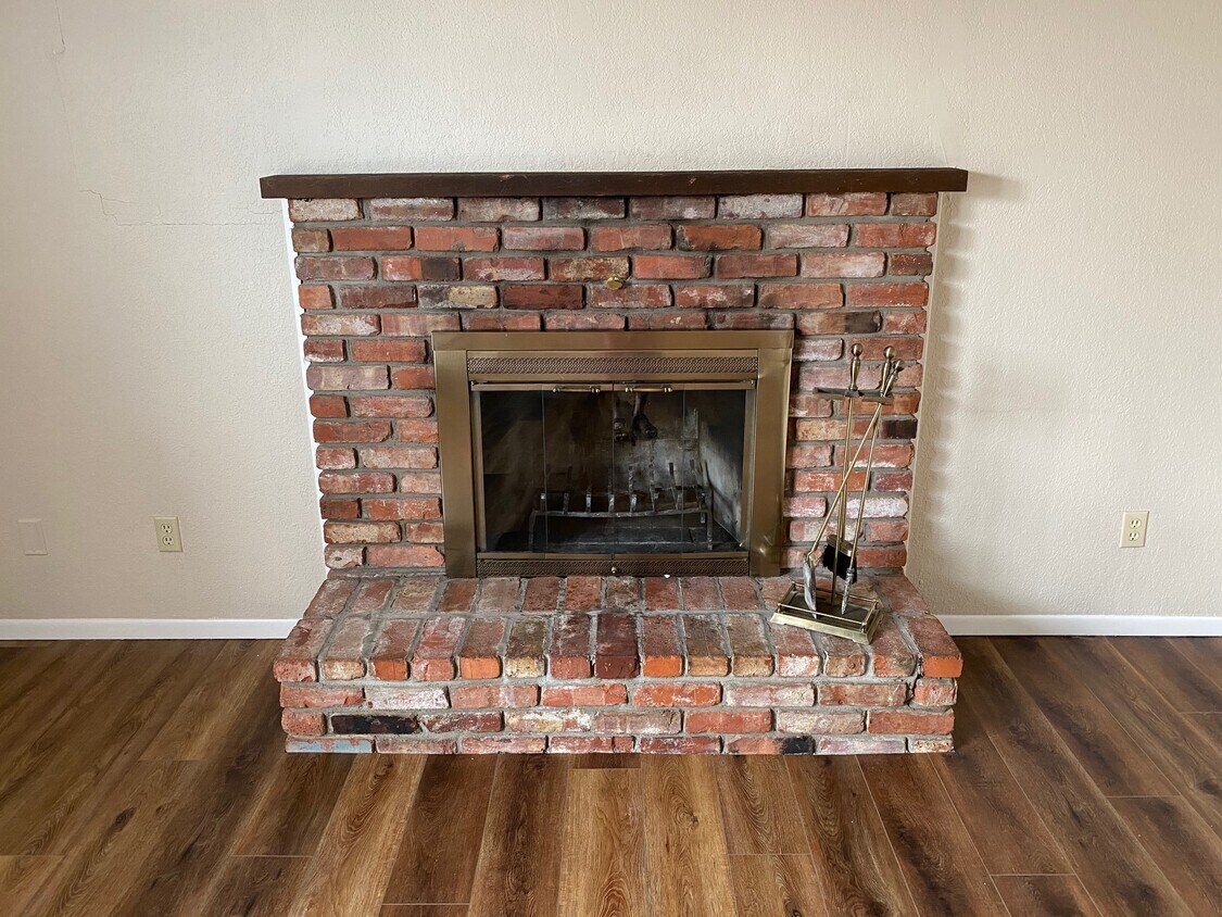 Foto principal - 2805 SW Prairie Rd