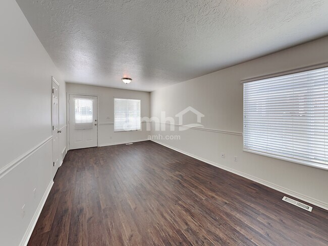 Building Photo - 2885 Ruby Valley Dr
